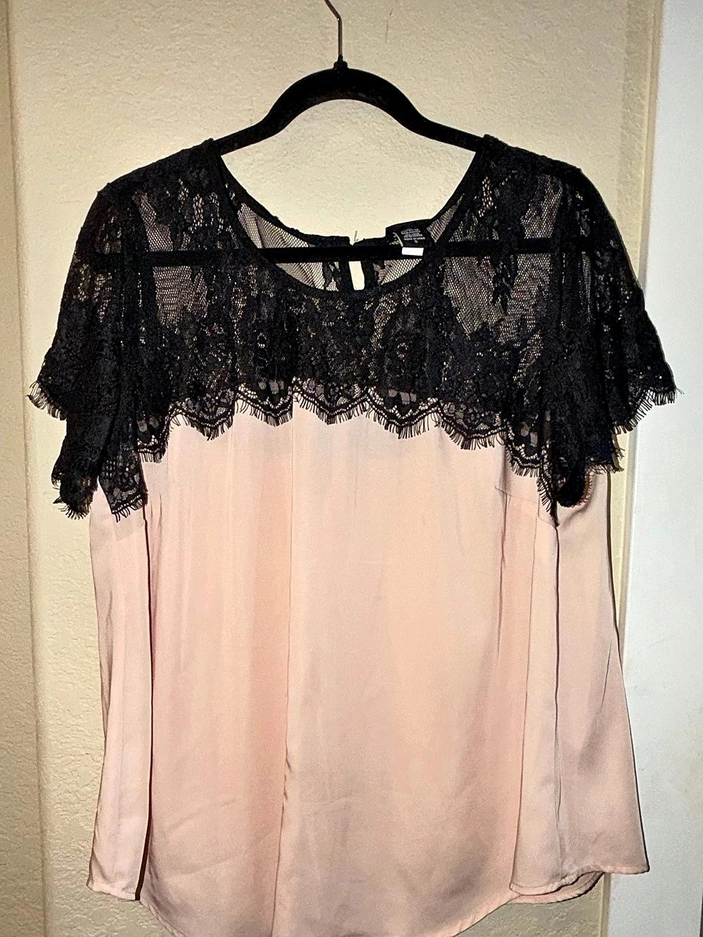 Torrid Lace Overlay Blouse Pink & Black Size 0 Like New
